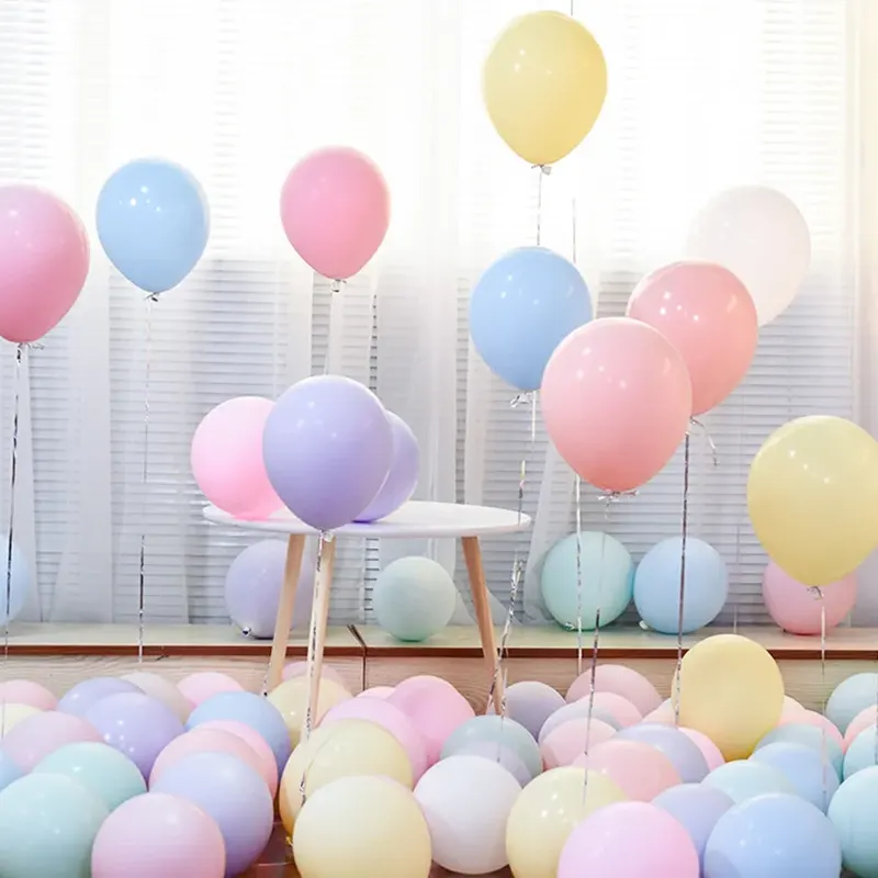 10 -palcové makarónové balóny